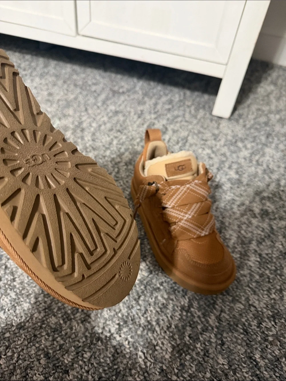 UGG Kids Tan Leather Lace-Up Boot